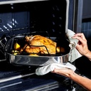hexclad-hybrid-nonstick-small-roasting-p-2.jpg